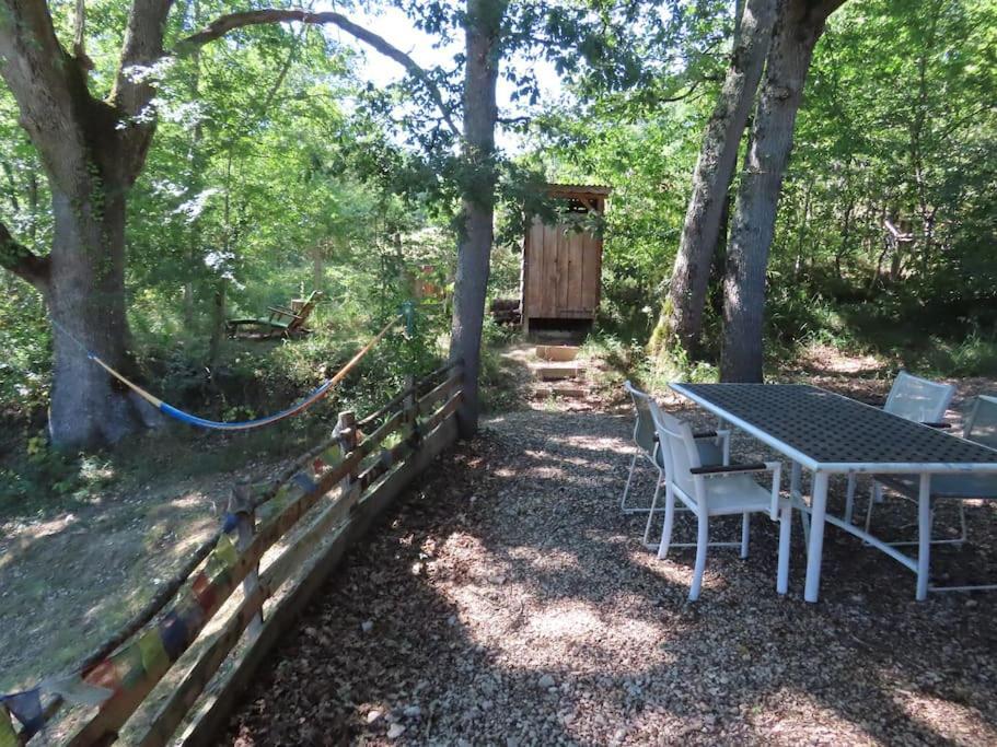 Cosy Cabane Montbrun-Bocage Exterior foto